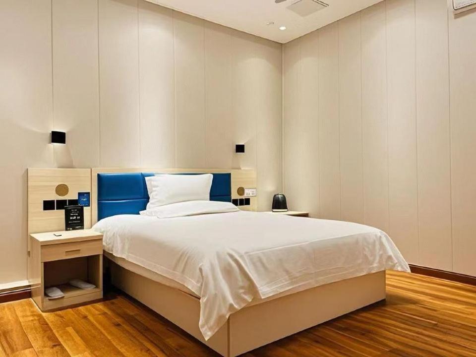 Qiqiaowu Hotel Beijing Daxing Airport Line Caoqiao Subway Station Branch Екстериор снимка